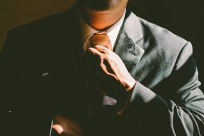 自信是訓練出來的：越自信的人，越會逼自己養成這五個習慣